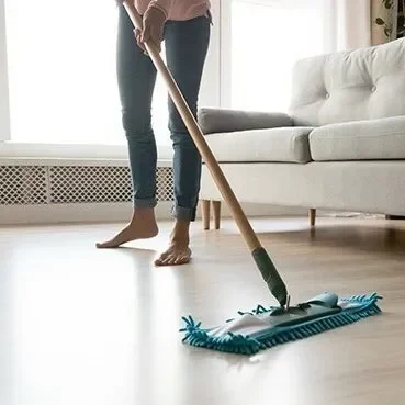 Laminate flooring care | Derailed Commodity Flooring & Furniture